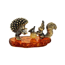 Ежик и Белочка - друзья