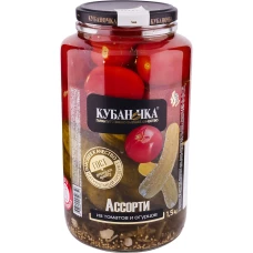 Ассорти из помидоров и огурцов 