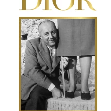 DIOR. Новая эпоха новый силуэт