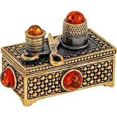 Сундук Швейный набор под иголки 1875